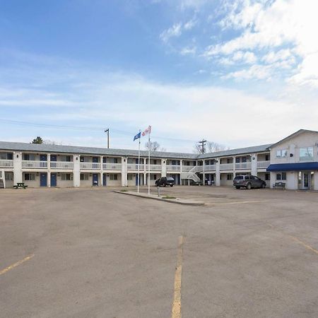 Motel Bo-Camrose, Ab Exterior foto