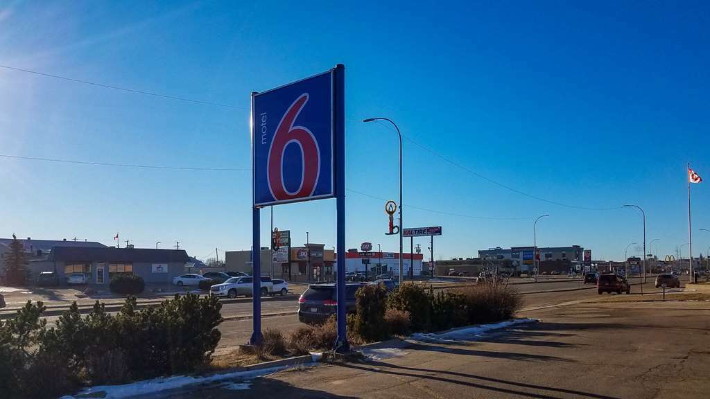 Motel Bo-Camrose, Ab Exterior foto